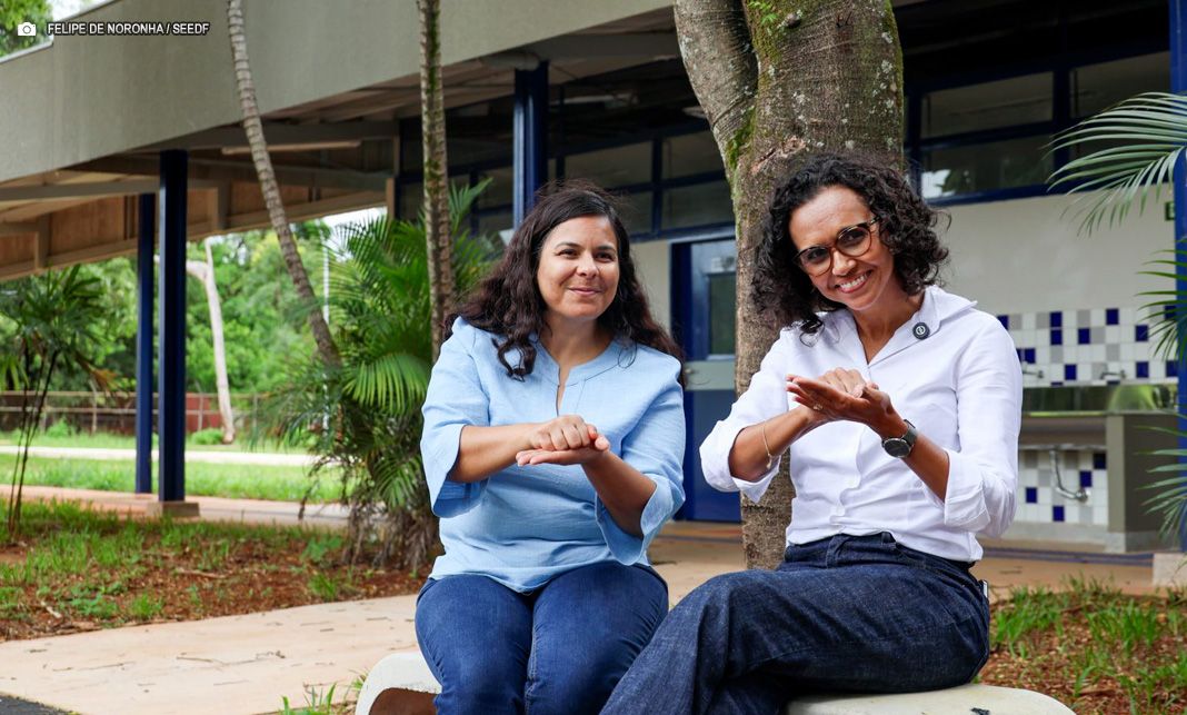Abertas matrículas para escolas Bilíngue Libras e Português Escrito