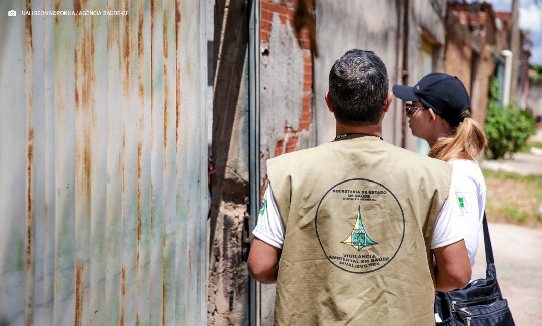 Agentes de Vigilância Ambiental vistoriam focos de dengue no Sol Nascente