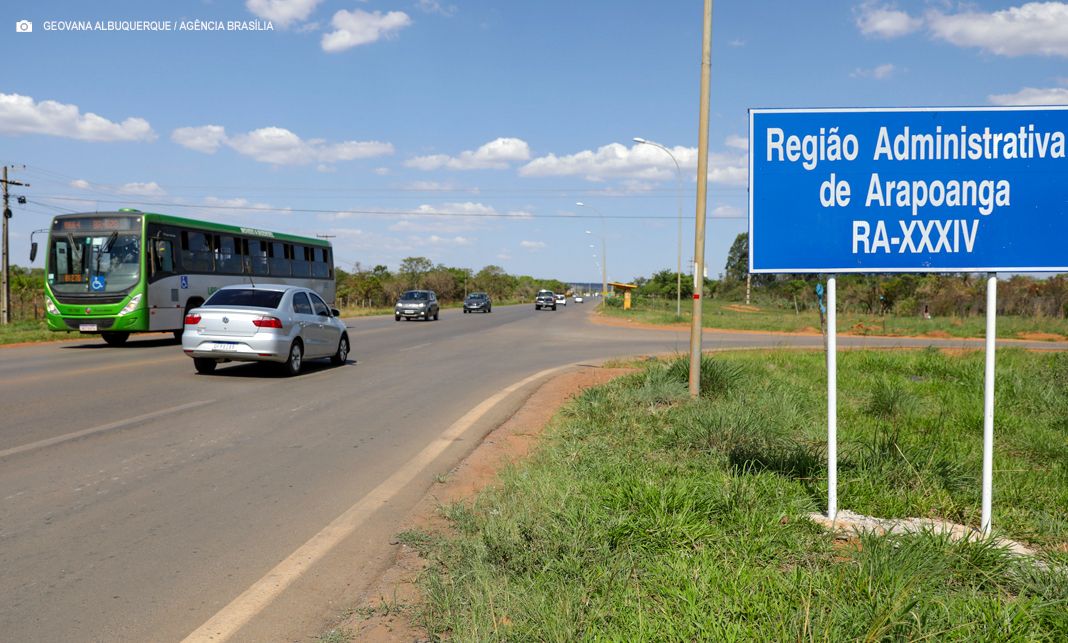 Ibaneis deve regularizar 9 mil lotes do Arapoanga