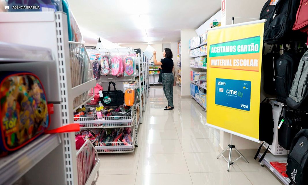 Programas sociais injetaram R$ 453 milhões em setores do comércio do DF em 2024