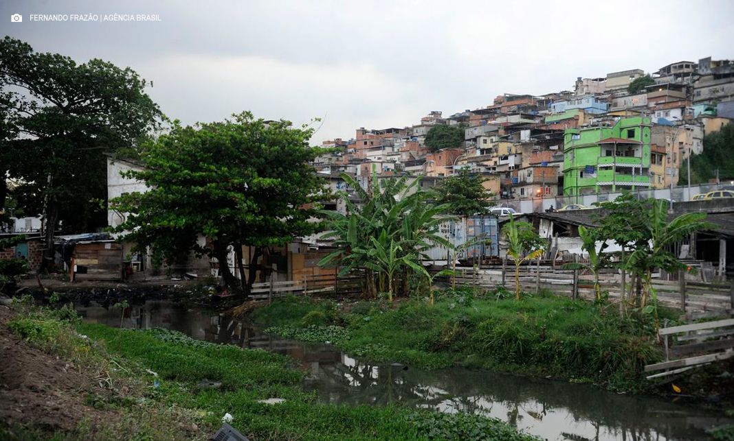 Estudo genético na Maré mostra evolução da covid-19 com impacto global