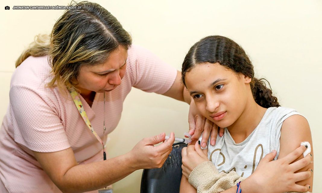 Vacinação contra dengue mantém público-alvo no DF