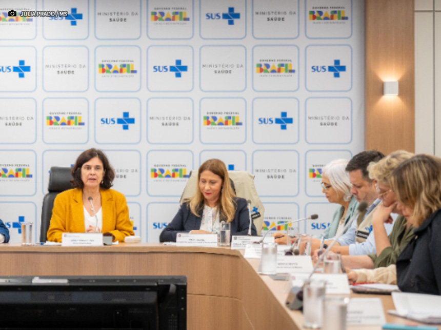 Ministério da Saúde se reúne com agentes de saúde e reforça importância deles na luta contra a dengue