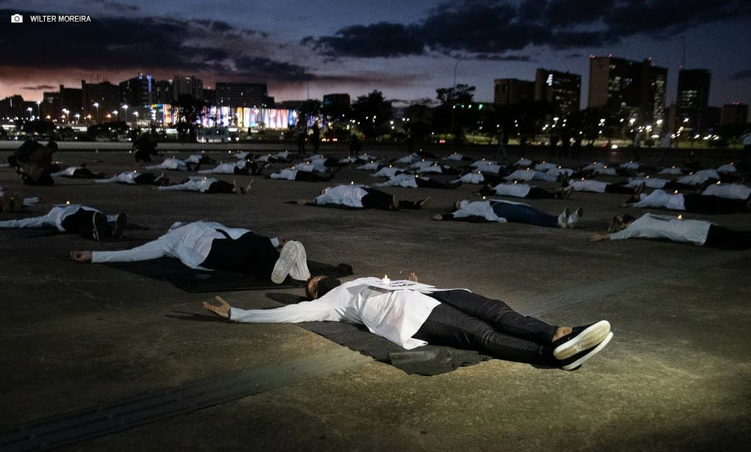 Deputados enfermeiros na Câmara e Cofen envergonham a Enfermagem brasileira por discriminar categoria de técnicos