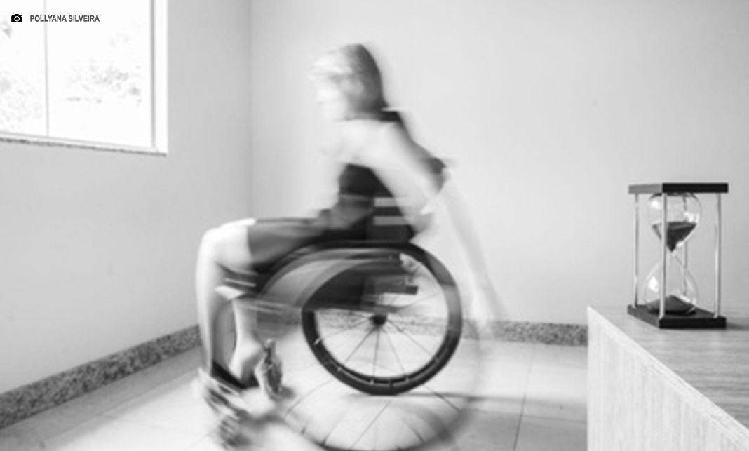 Exposição fotográfica une arte e acessibilidade no Espaço Cultural Renato Russo