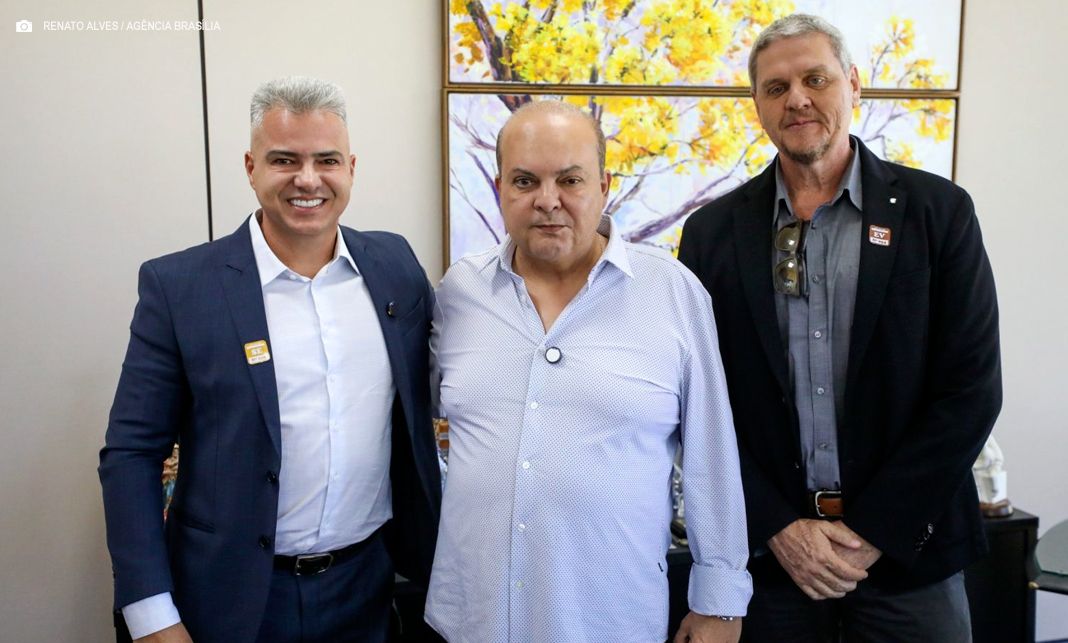 Ibaneis anuncia ampliação de isenção de IPVA para carros elétricos ou híbridos seminovos