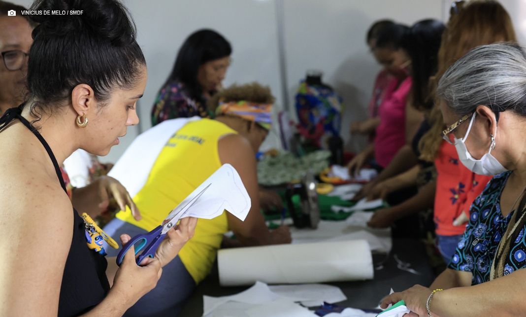 Projeto Olhar para o Futuro oferece oficinas profissionalizantes para mulheres