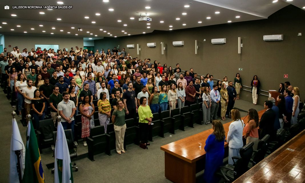 Mais de 500 residentes começam a atuar na Secretaria de Saúde