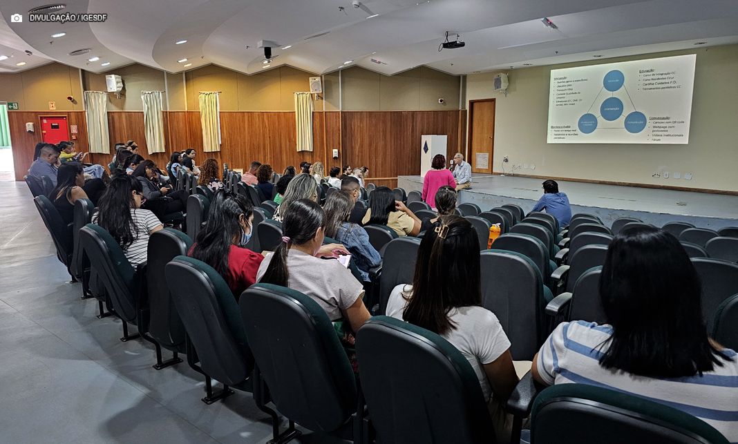 Encontro de profissionais da rede pública de saúde discute redução de infecção de sítio cirúrgico