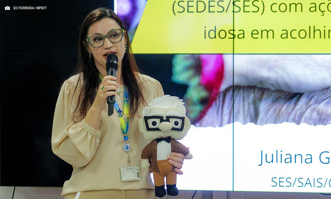 Cuidar é proteger: oficina debate estratégias para idosos em acolhimento