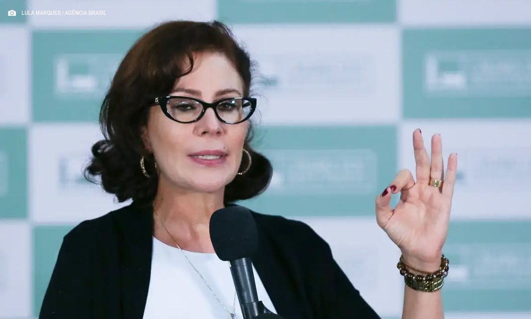 Por unanimidade, STF condena Carla Zambelli a 10 anos de prisão