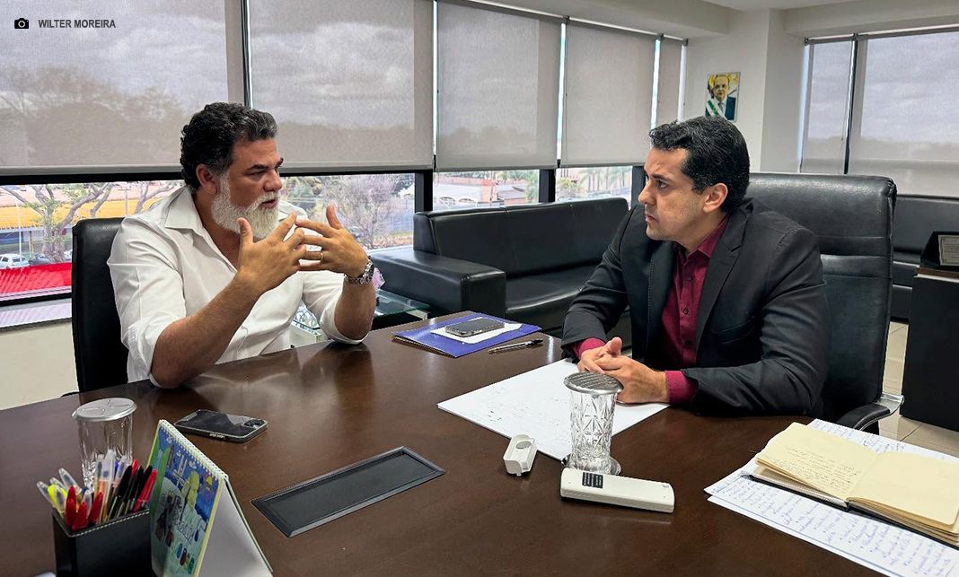 Jorge Vianna se reúne com secretário de Saúde para tratar de pautas ligadas a falta de leitos de UTIs neonatal