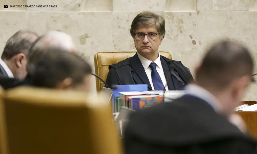 PGR é contra pedido de Bolsonaro para apresentar defesa em 83 dias