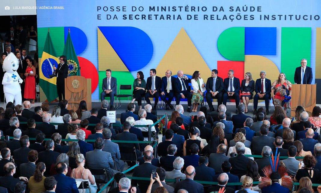 Padilha diz que principal meta é reduzir tempo de espera no SUS