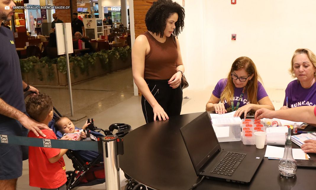 Shopping de Águas Claras recebe vacinação para todas as idades