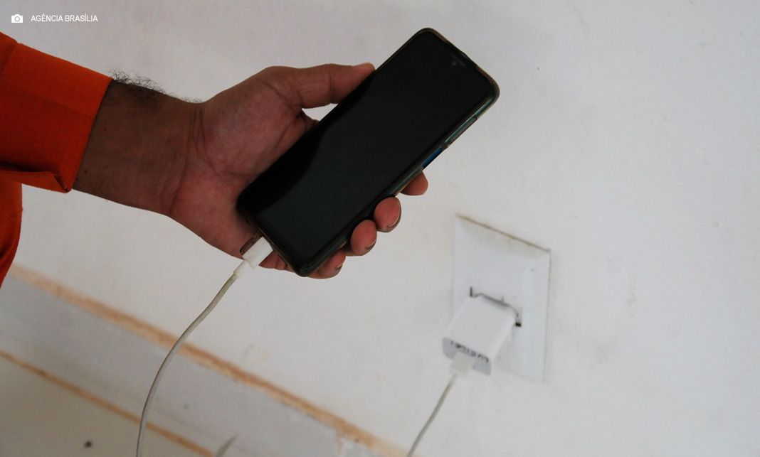 Especialista do SAMU orienta sobre prevenção de choques elétricos e o que fazer em caso de acidentes