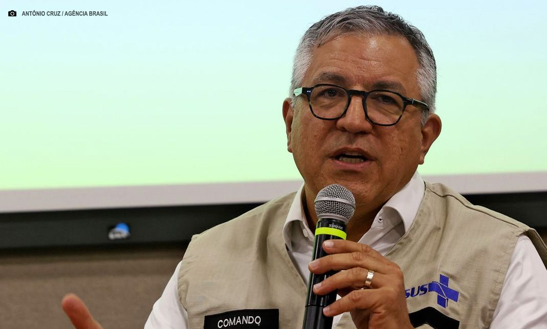 Padilha anuncia 80 municípios prioritários em ações contra dengue