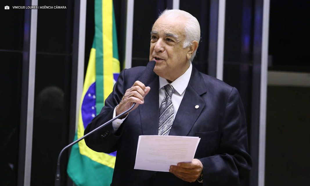 Deputado Antônio Carlos Rodrigues cobra bom senso de novatos do PL por assinarem requerimento de urgência do projeto de anistia