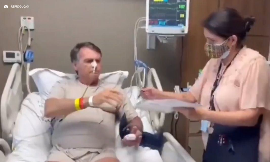 Golpe: Entre visitas, despachos e lives STF intima Bolsonaro na UTI de hospital em Brasília