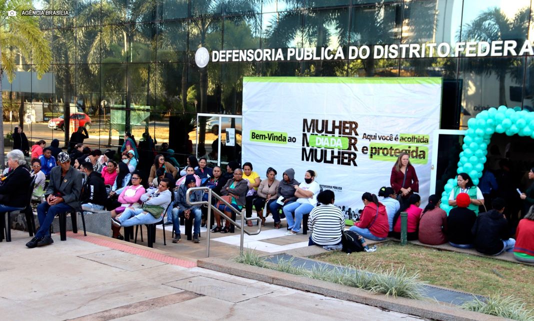 Dia da Mulher da DPDF terá emissão de Cartão Creche e Cartão Material Escolar