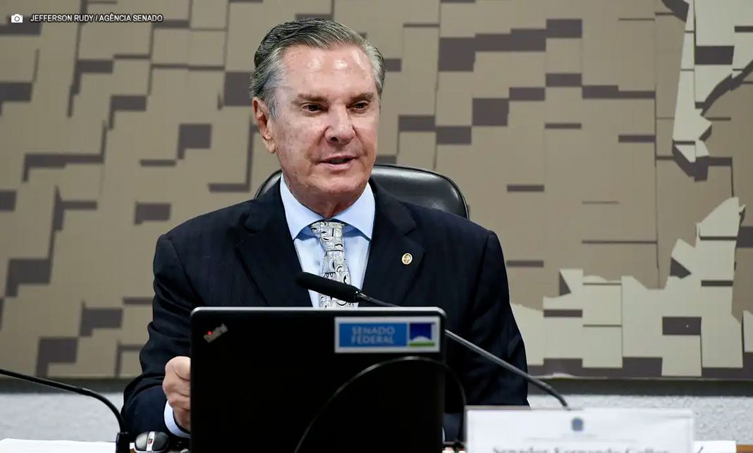 PGR é a favor de prisão domiciliar para Collor