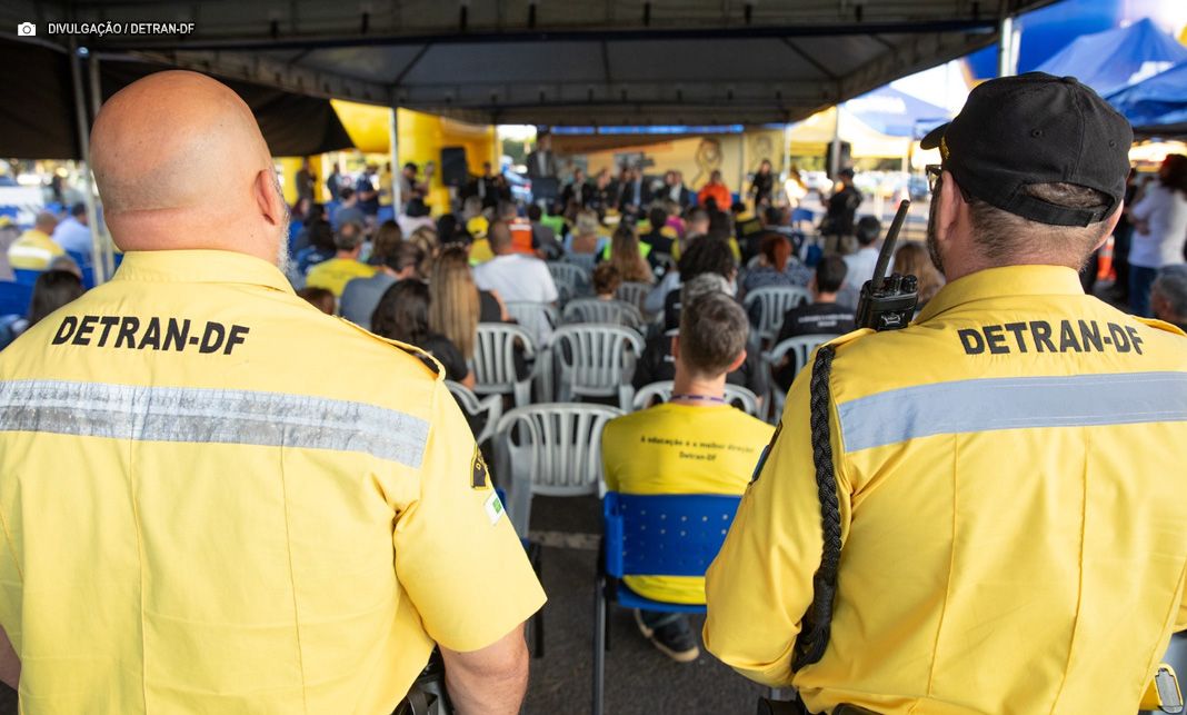 Evento com mais de 3 mil alunos da rede pública abre o Maio Amarelo no DF