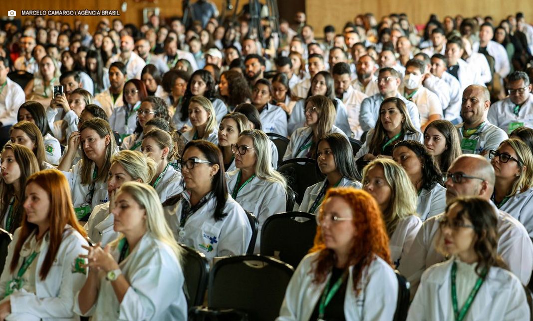 MEC deve avaliar qualidade de cursos de medicina anualmente