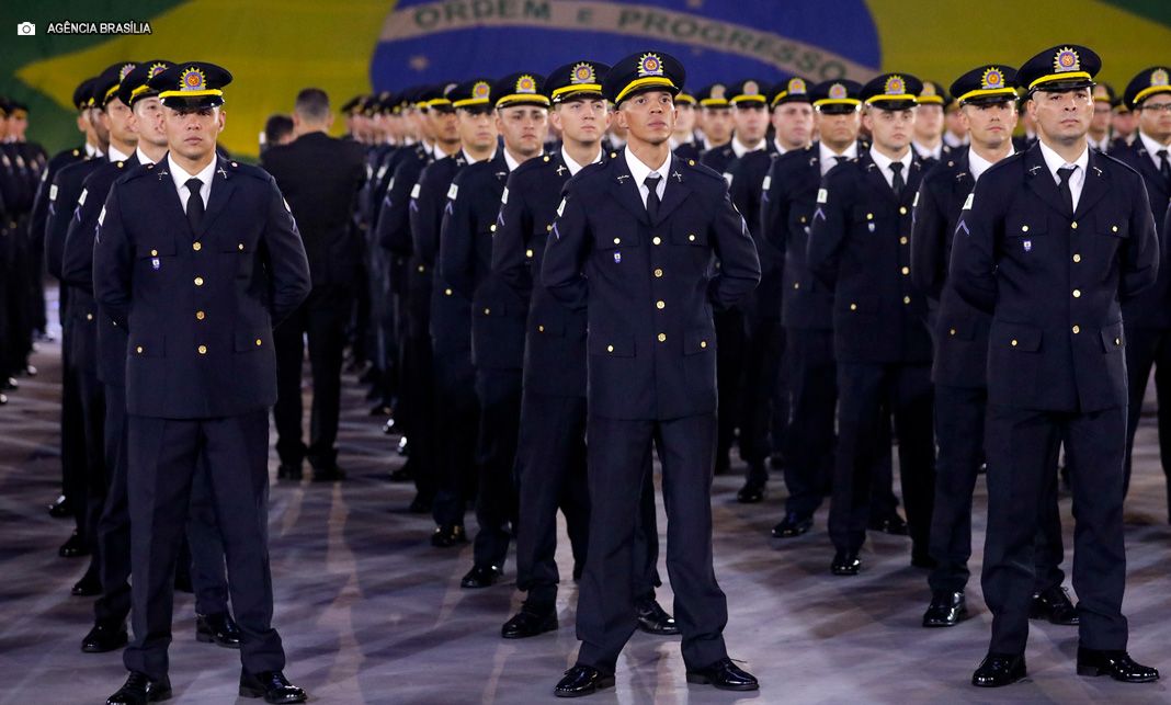 GDF reforça pedido de reajuste dos policiais e envia estudo de impacto ao governo federal