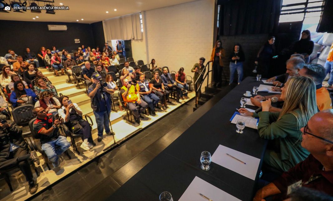 Educação: Celina Leão discute demandas e investimentos com diretores de escolas públicas