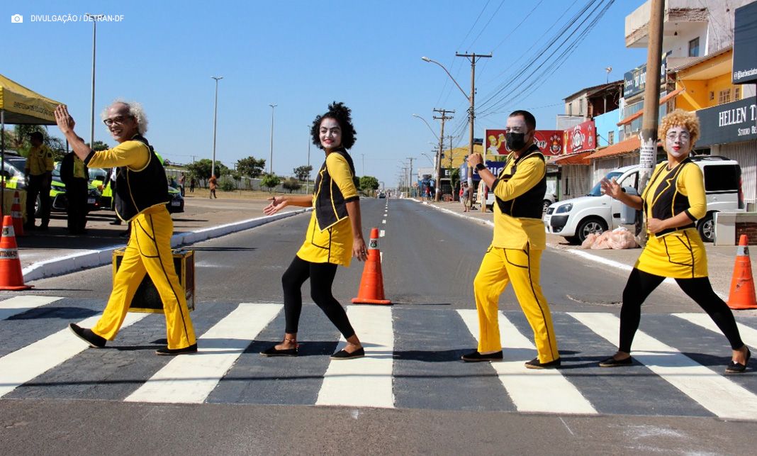 Blitz educativa celebra o Dia Mundial do Trânsito e da Cortesia ao Volante