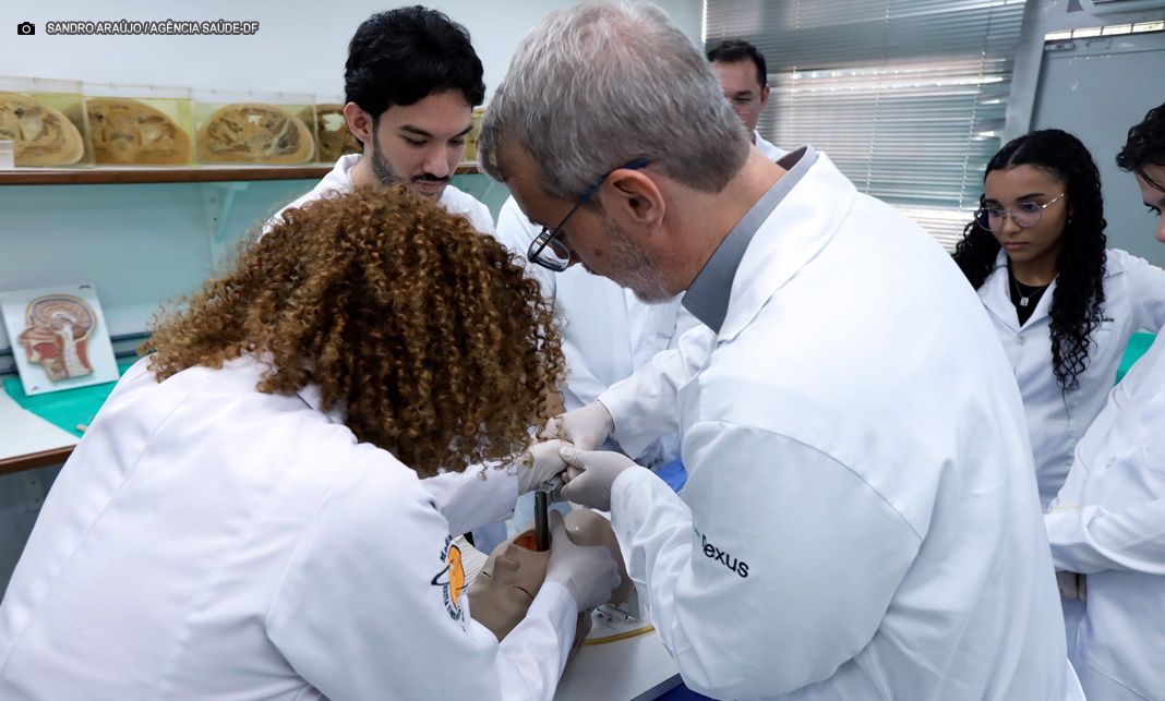 Fepecs divulga processo seletivo para seleção de docentes para atuação na ESCS