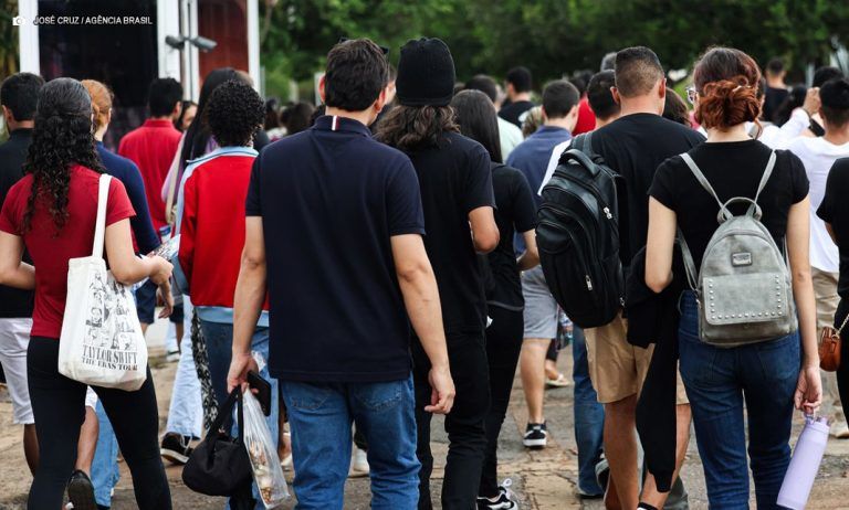 Edital do Enem 2025 é publicado; veja datas e regras do exame