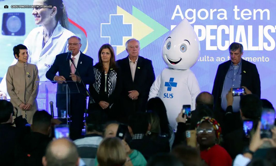 Equipamentos para tratamento do câncer são entregues para seis cidades