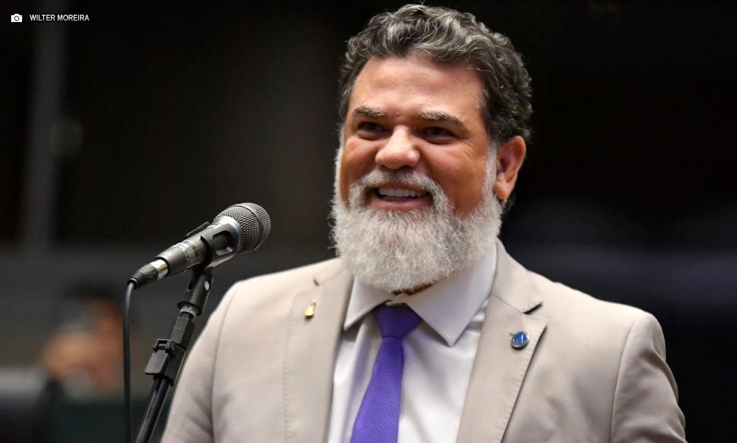 PL de Jorge Vianna de isenção de taxa de concurso para doadoras de leite materno no DF é aprovado na CLDF