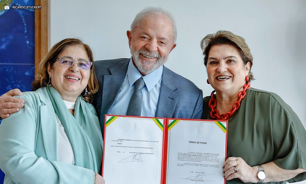 Lula empossa Márcia Lopes no Ministério das Mulheres