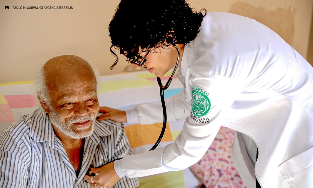 GDF propõe criação de bolsa para residentes em medicina da família