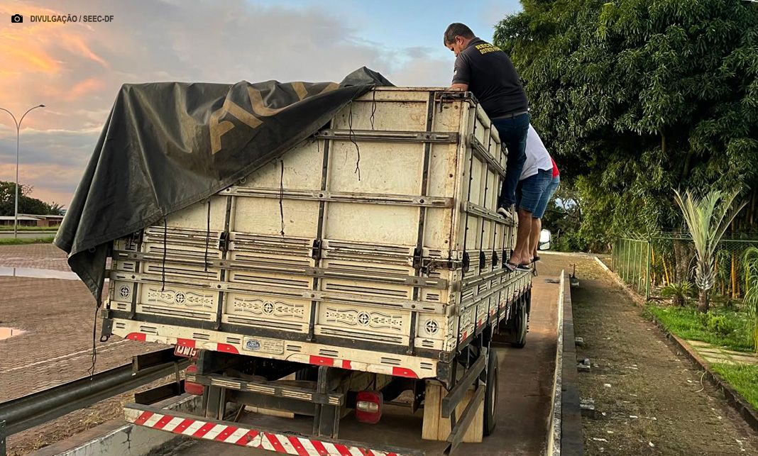 Fiscalização: Auditores apreendem mais de meio milhão de reais em mercadorias