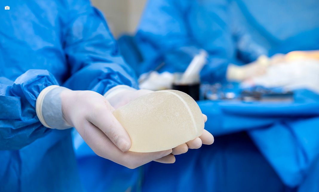 TJDFT mantém condenação de fabricante por ruptura de prótese mamária