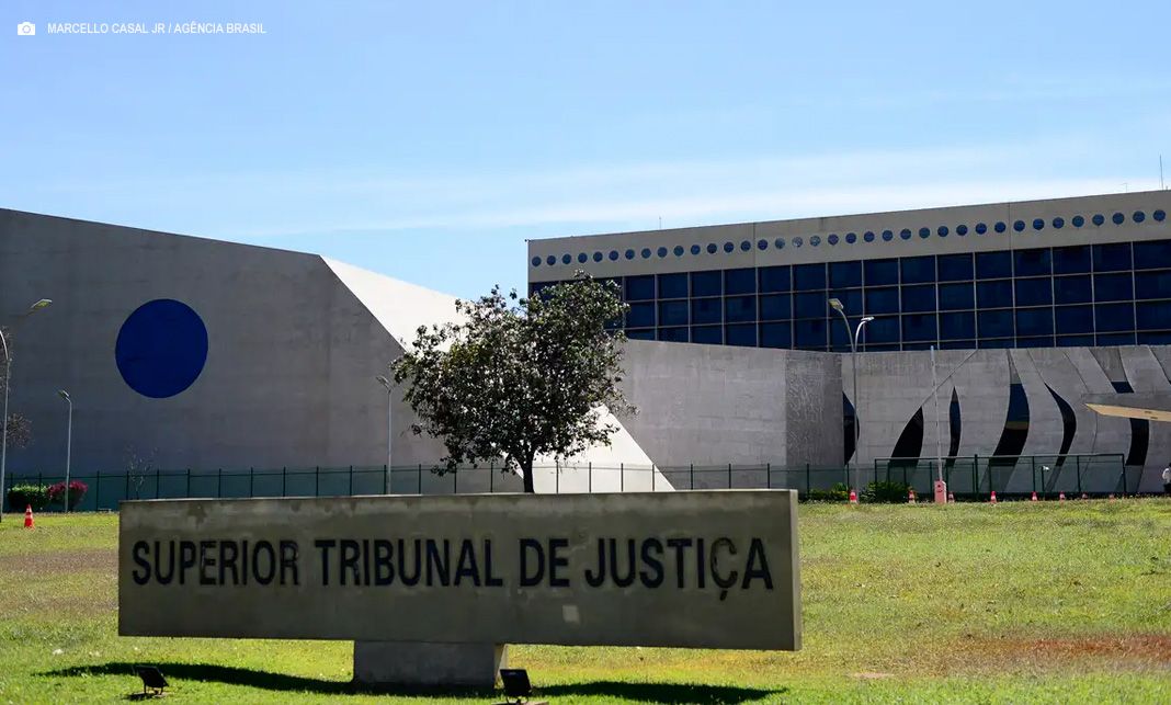 STJ autoriza mudança de registro civil para gênero neutro