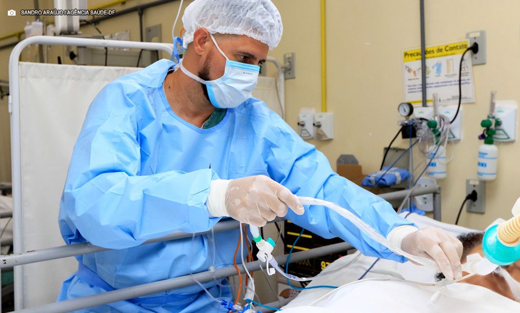 Técnicos de Enfermagem: profissionais essenciais no acolhimento e cuidado à população