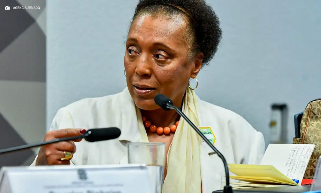 Ano, 2025: Ministra do STF, Cármen Lúcia denuncia racismo sofrido por ministra do TSE