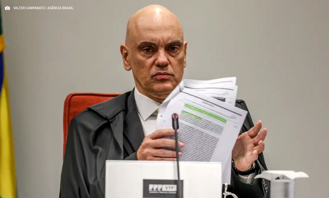 Alexandre de Moraes autoriza defesa de Bolsonaro a acompanhar acareação de Cid e Braga Netto