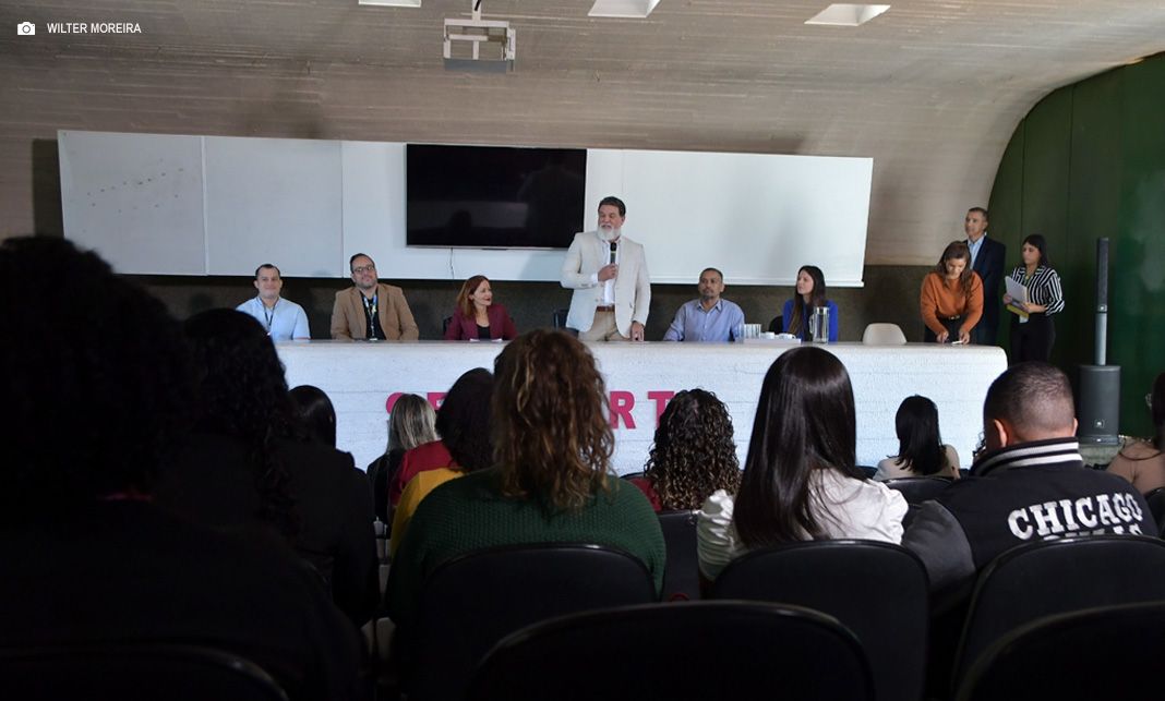 Profissionais de saúde do HRT recebem homenagem