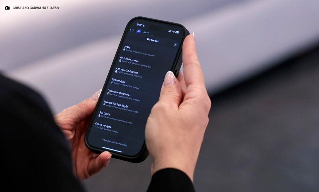 Atendimento da Caesb via WhatsApp ganha novas funcionalidades