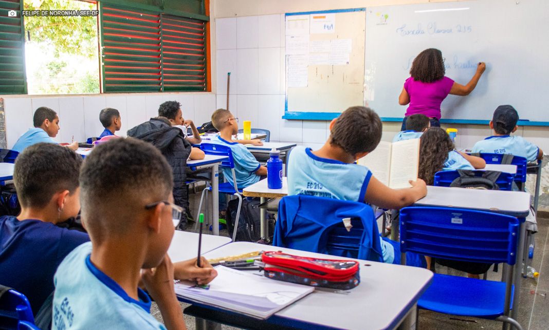 Processo Seletivo Simplificado SEDF para professores temporários tem inscrições abertas nesta segunda (8/9)