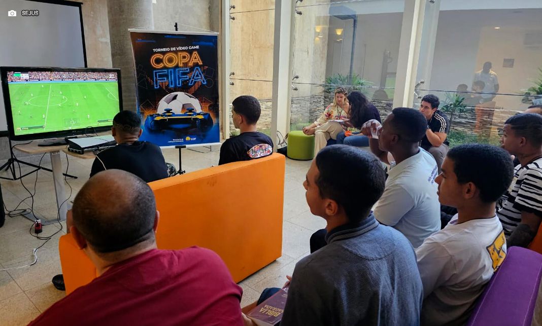 Torneios de xadrez e videogame estimulam o raciocínio e a convivência no sistema socioeducativo do DF