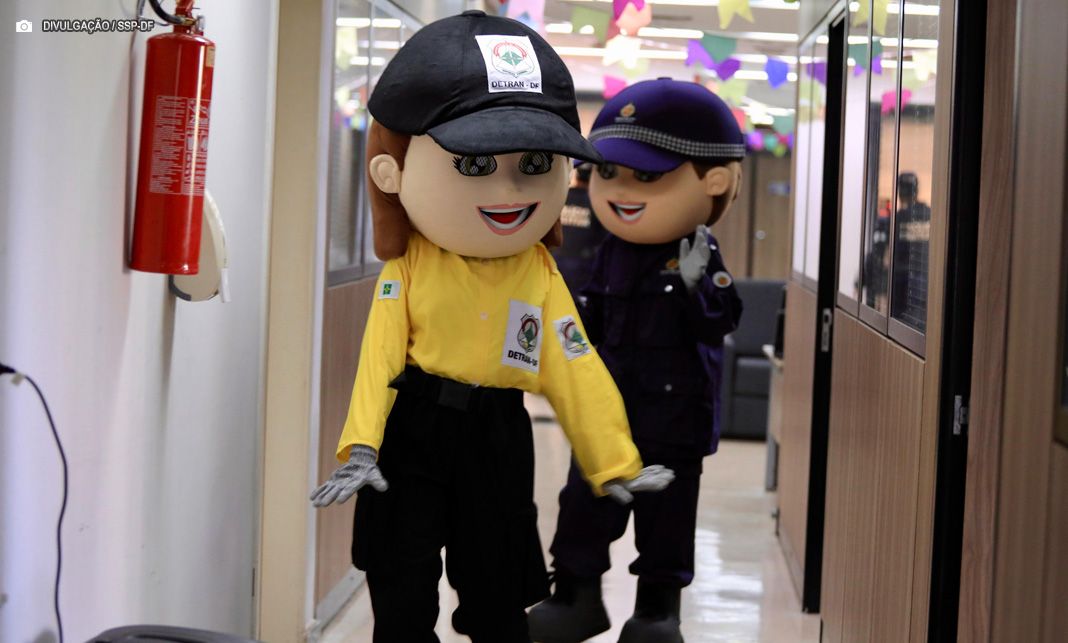 Turminha Mais Segura sensibiliza servidores para doações na Campanha do Agasalho