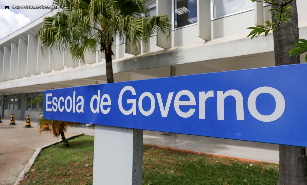 Inscrições para bolsas de estudo da Egov vão até 30 de junho