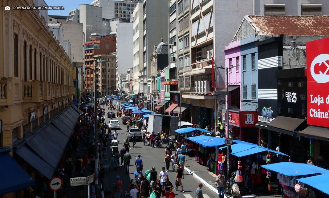 Comércio paulista fechou 3 mil vagas em março, diz FecomércioSP