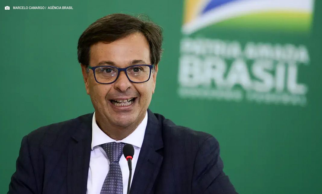 Ex-ministro Gilson Machado é preso pela Polícia Federal